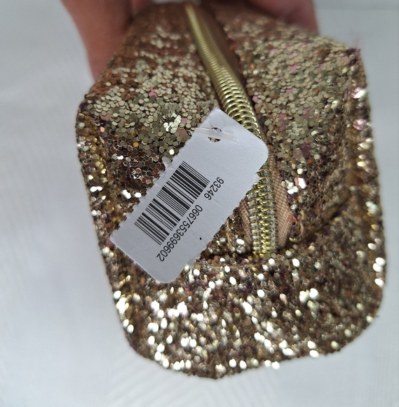 Beautiful Bath & Body Works Gold Glitters Shimmering Zip Pouch a Touch of Pink - Picture 9 of 15